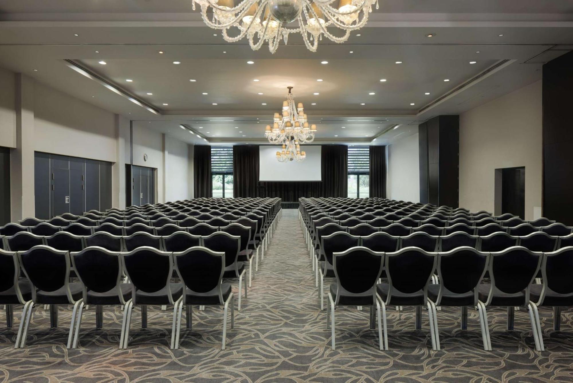 Hotel Hilton London Syon Park Brentford Exterior foto