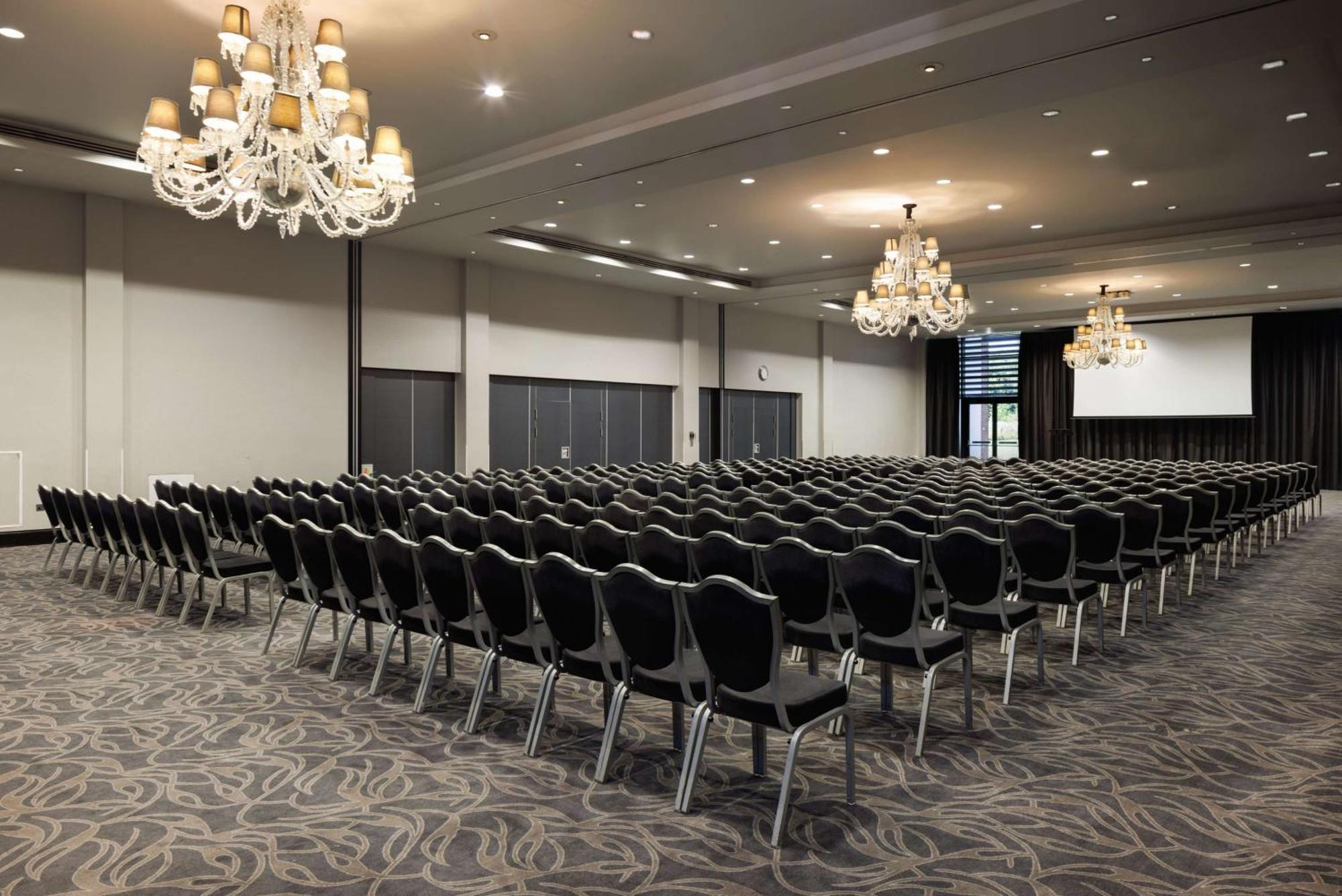 Hotel Hilton London Syon Park Brentford Exterior foto